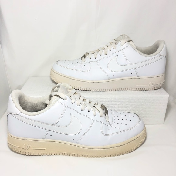 NIKE Air Force 1 Low Men's Size 11 NIKE Air Force 1 Low Men's Size 11